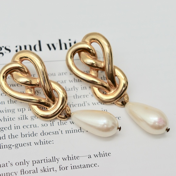 Vintage ©TAT Gold Heart Infinity Drop w. Pearl - Picture 2 of 7